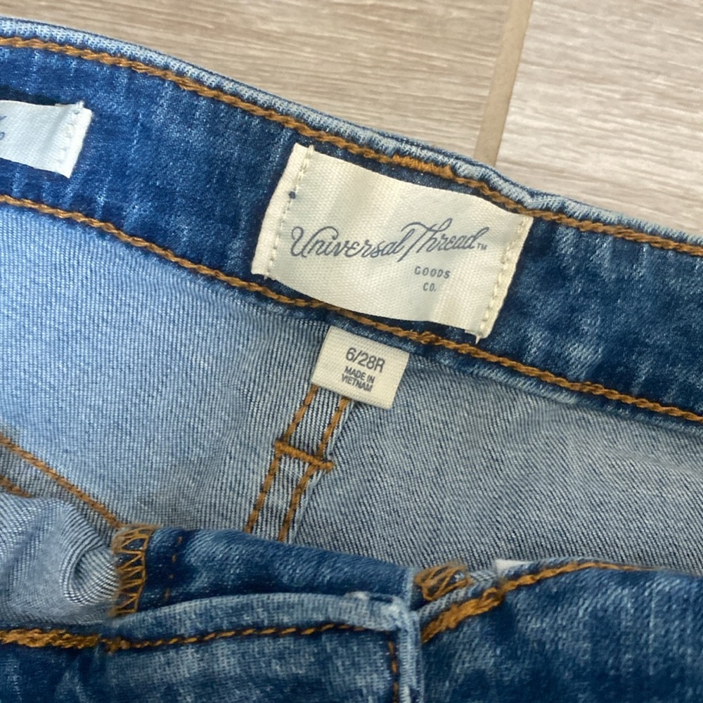 Universal Thread High Rise Skinny Jeans - Picture 3 of 3